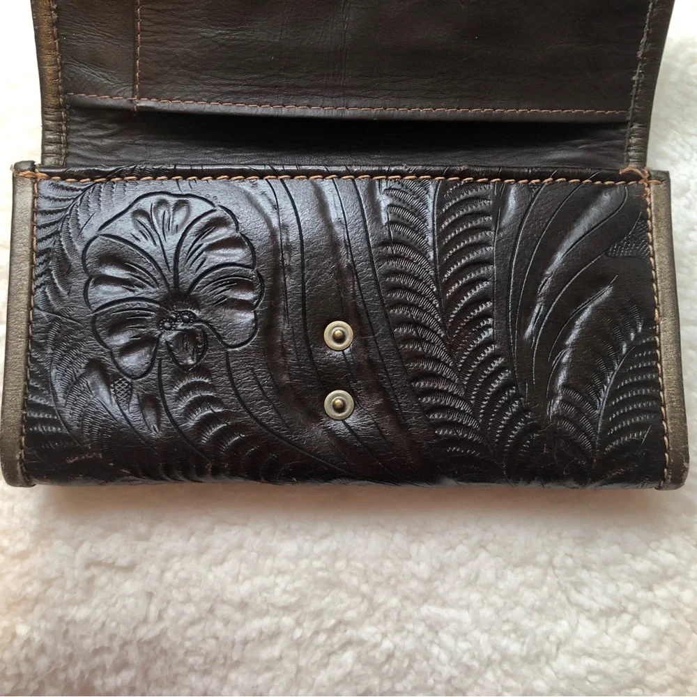 American West NWOT tri-fold leather wallet - Picture 3 of 12